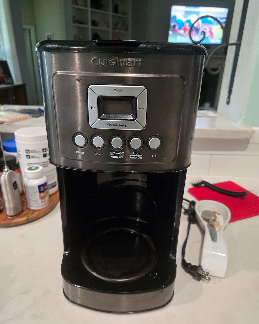 Cuisinart DCC-3200 14-Cup Coffee Maker — Great Coffee, FUBAR Lifespan